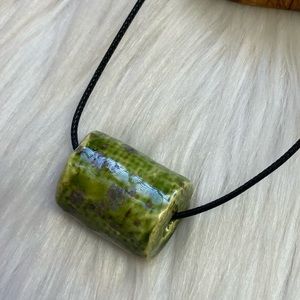 Ceramic circle oval chunk necklace